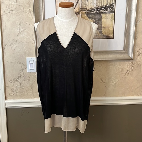 Helmut  Lang V Neck Sleeveless Top size Large - Picture 3 of 12